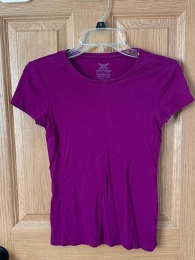 Faded Glory Short-Sleeve Crewneck Tee in Magenta